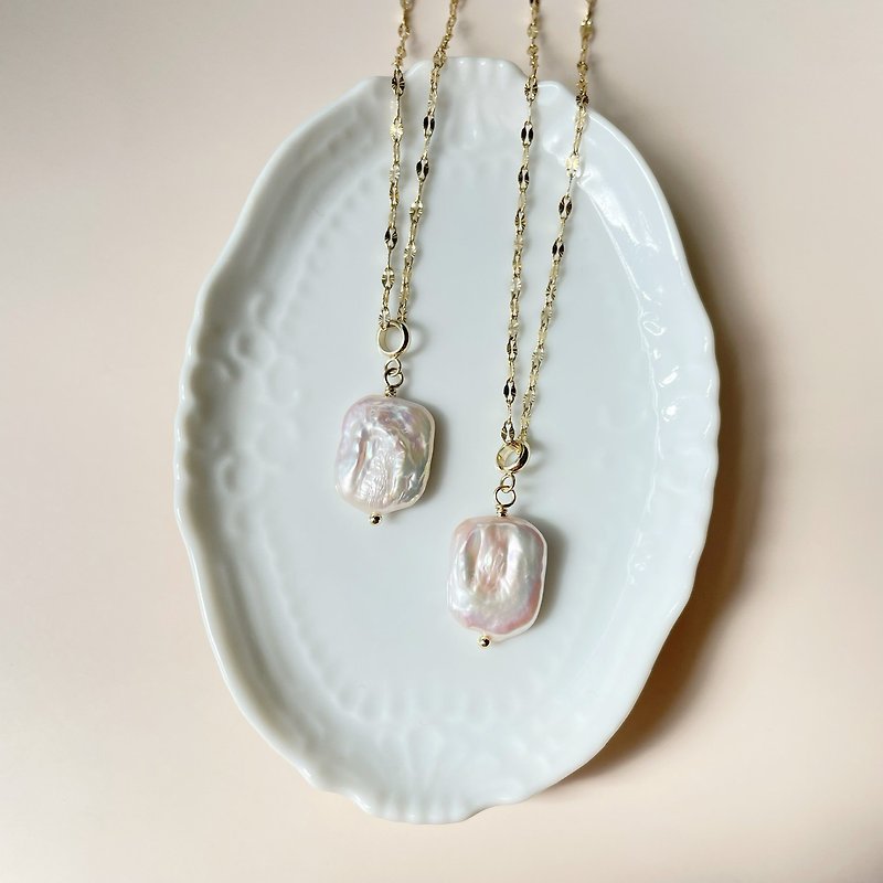 Rectangle pearl necklace - สร้อยคอ - สแตนเลส สีทอง
