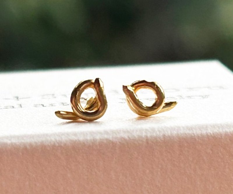 K24 Pure Gold Snake Stud Earrings 2025 Zodiac K24 Snake Stud One Ear - Earrings & Clip-ons - Other Metals 