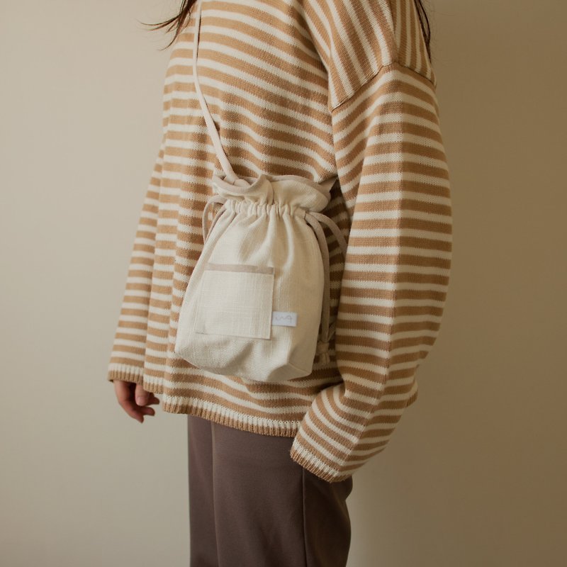 [Xing Xing] Piping color matching beam mouth side back handbag//Mi Xing (new fabric) - Handbags & Totes - Cotton & Hemp White