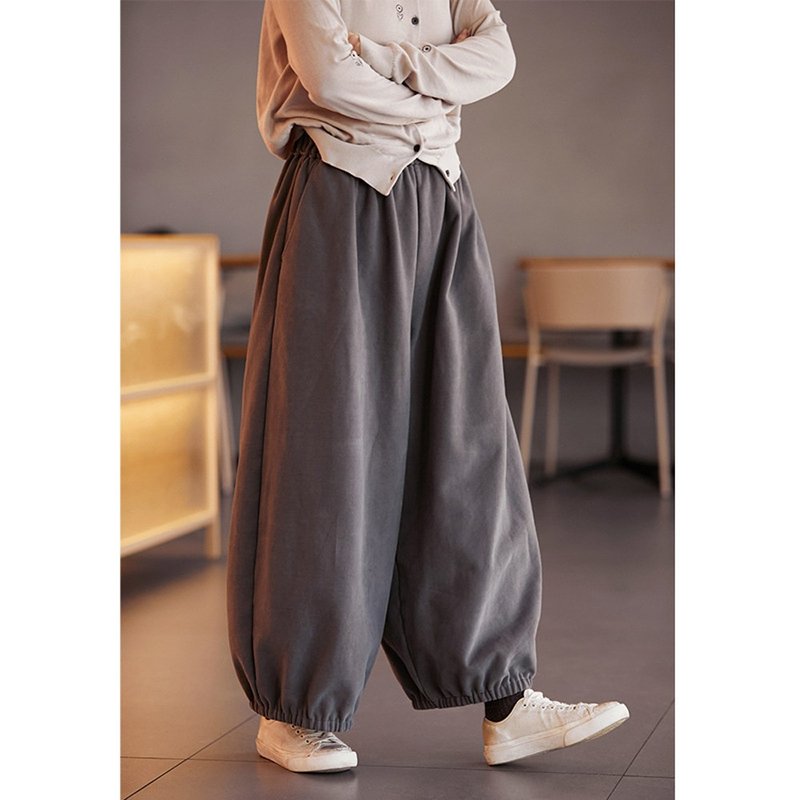 Smoked grey elastic waist soft thick casual loose bloomers - กางเกงขายาว - ผ้าฝ้าย/ผ้าลินิน 