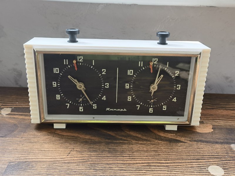 New USSR Soviet chess clock Jantar Yantar Mechanical clock very rare black dial - Clocks - Plastic Transparent