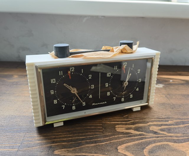 Soviet Chess Clock Jantar. Vintage Mechanical Chess Clock