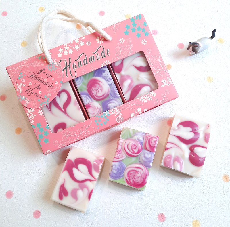 [Heart-to-heart gift box] Vivian's Heart-to-heart gift box (three entries) | Limited edition - สบู่ - วัสดุอื่นๆ 