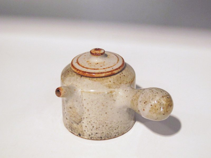 志野側把茶壺 - 茶壺/茶杯/茶具 - 陶 卡其色