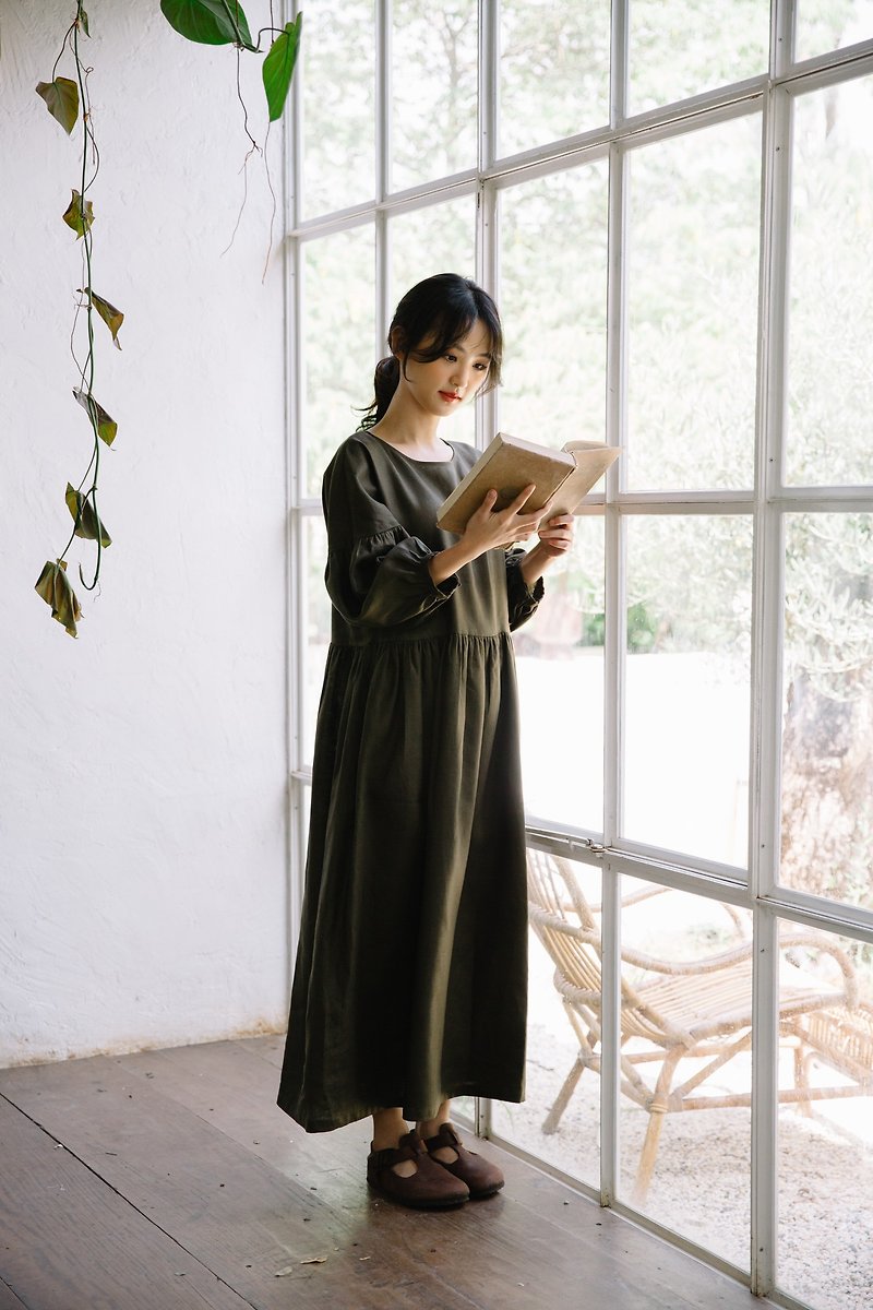 【Off-Season Sales】Linen Round neck puffy sleeve dress in Olive Green - 連身裙 - 棉．麻 綠色