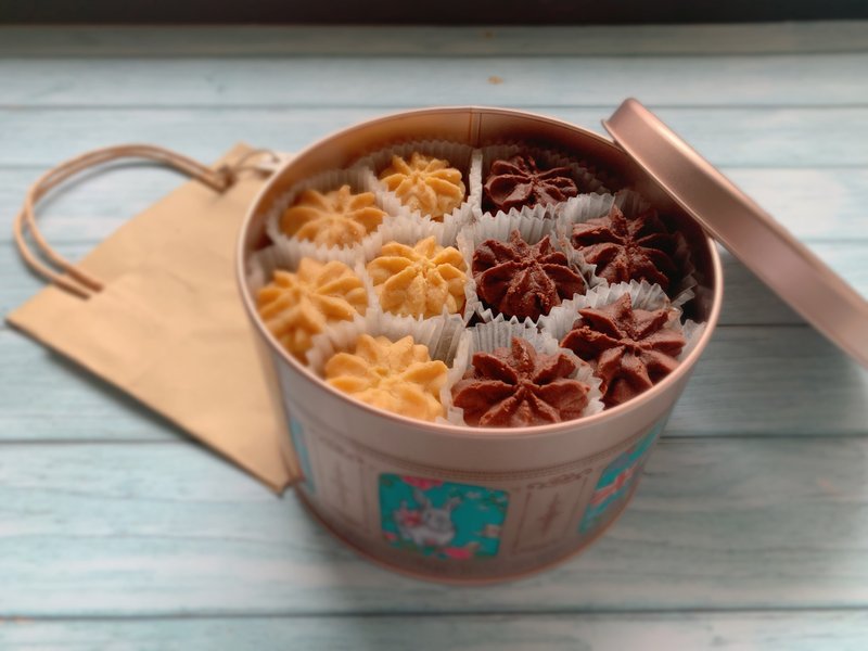 手工曲奇 420g 圓形鐵盒 英式下午茶 ~最後一個售完不補 - 曲奇/餅乾 - 新鮮食材 卡其色