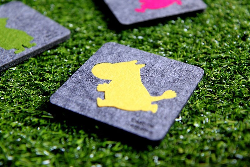 MOOMIN 噜噜米-role series felt coasters (glutinous rice) - Coasters - Other Materials Yellow