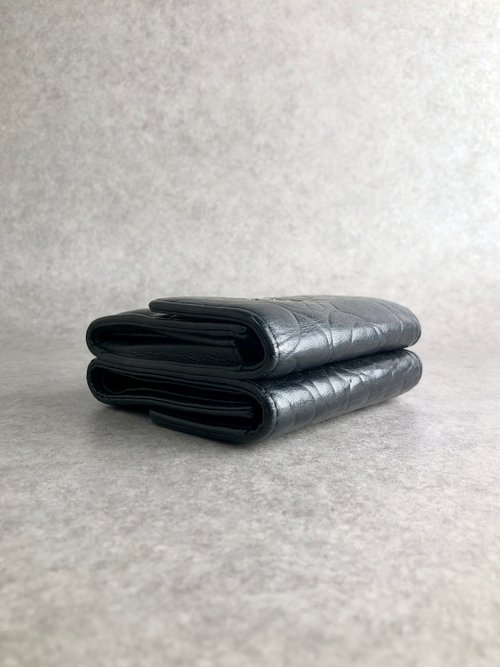 CHANEL カメリア柄 二つ折り財布 ブラック ヴィンテージ - メルカリ