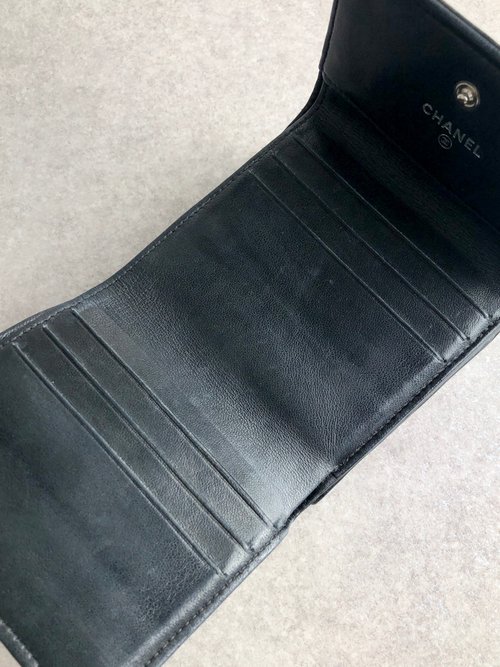 日本直送名牌中古包】CHANEL シャネル財布ブラックカメリアココ