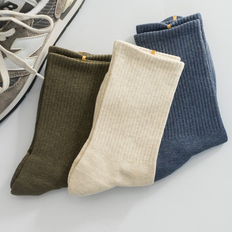 (4 pairs) Japanese solid color tube socks keep warm in autumn and absorb sweat in winter with cotton stockings for men and women - ถุงเท้า - ผ้าฝ้าย/ผ้าลินิน หลากหลายสี