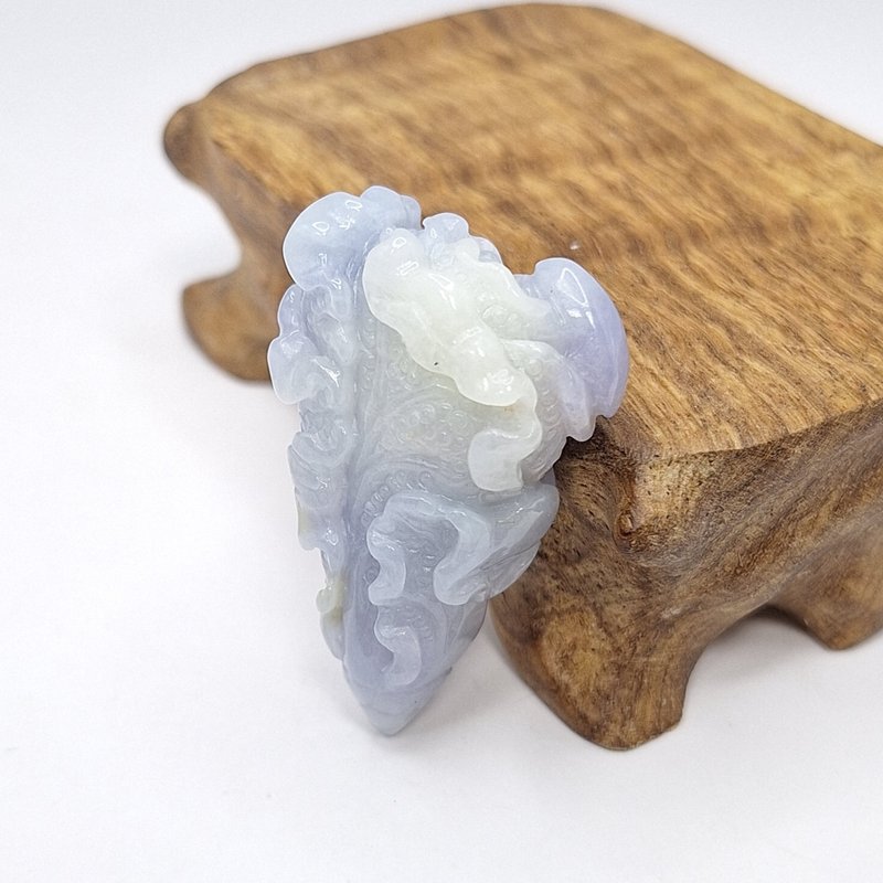 Violet with yellow color hand-carved cabbage pendant | Natural Burmese jade A grade jadeite - สร้อยคอ - หยก 