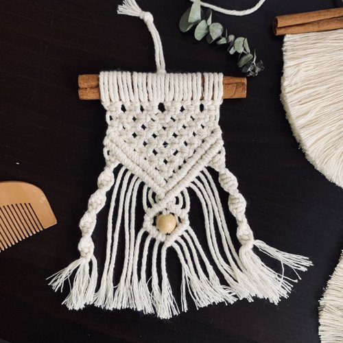 𝐚𝐧𝐧𝐢𝐞𝐞𝐢𝐧𝐧𝐚 |macrame studio Macrame 肉桂捲 波希米亞 編織 珠珠流蘇 小型掛飾