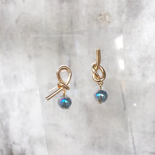 Azul Accessories｜藍飾 天使的眼淚(兩款) | 銀針 | 金色耳飾