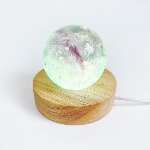 スイカ色石ボールフェザーテクスチャーパープルレインボーライト