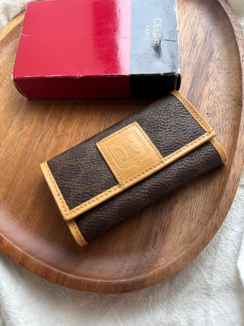 保存品 Vintage Celine 凱旋門徽章棕花鑰匙包 - 鑰匙圈/鑰匙包 - 真皮 
