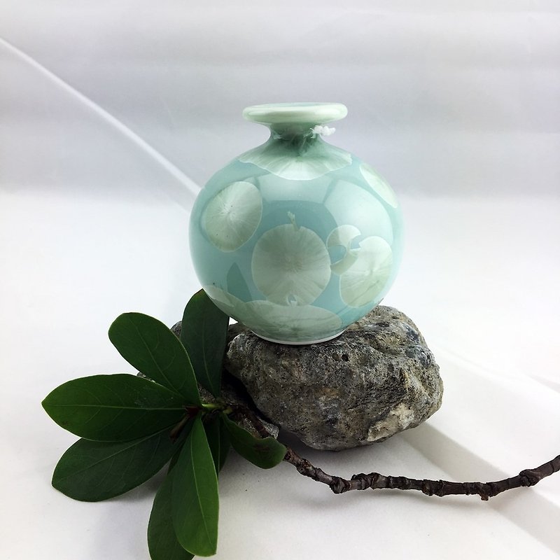 CereiZ life healing · crystalline glaze vase (green) - เซรามิก - ดินเผา สีเขียว