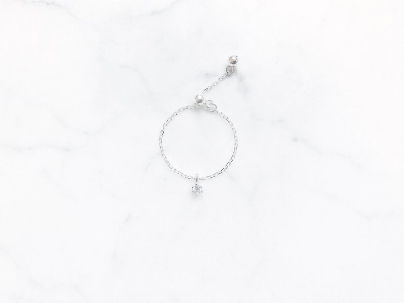 ::Light light chain ring:: Mini single diamond pendant cutting zero sense sterling silver adjustable chain ring - แหวนทั่วไป - เงินแท้ 