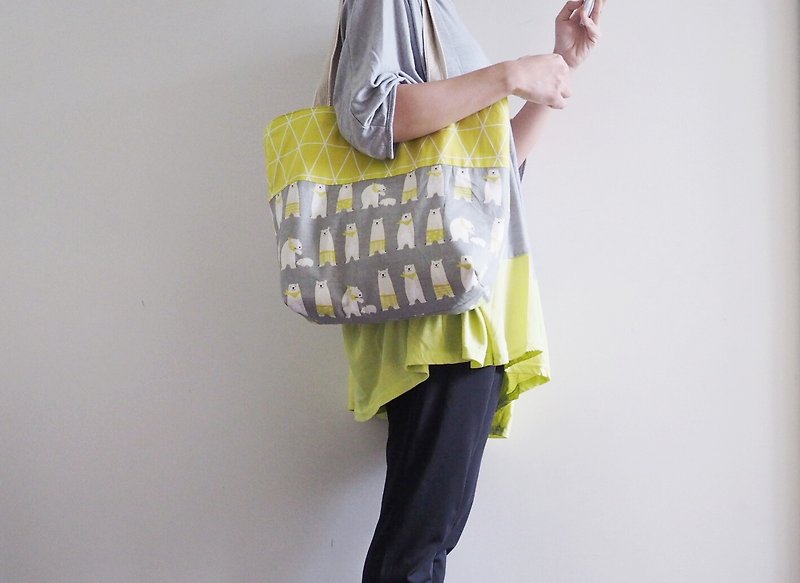 Handmade tote bag handbag canvas bag shopping bag polar bear - Handbags & Totes - Cotton & Hemp Gray