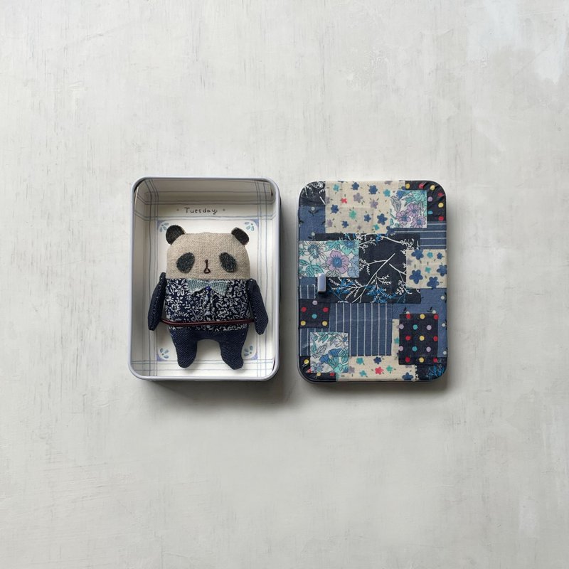 Weekly vintage Panda / Tuesday / blue / boxed panda / Christmas gift - ตุ๊กตา - ผ้าฝ้าย/ผ้าลินิน สีน้ำเงิน