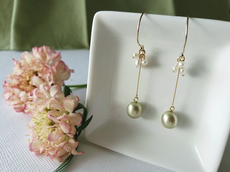 14kgf pistachio-green freshwater pearl pierced earrings or clip-on earrings - ต่างหู - ไข่มุก สีเขียว