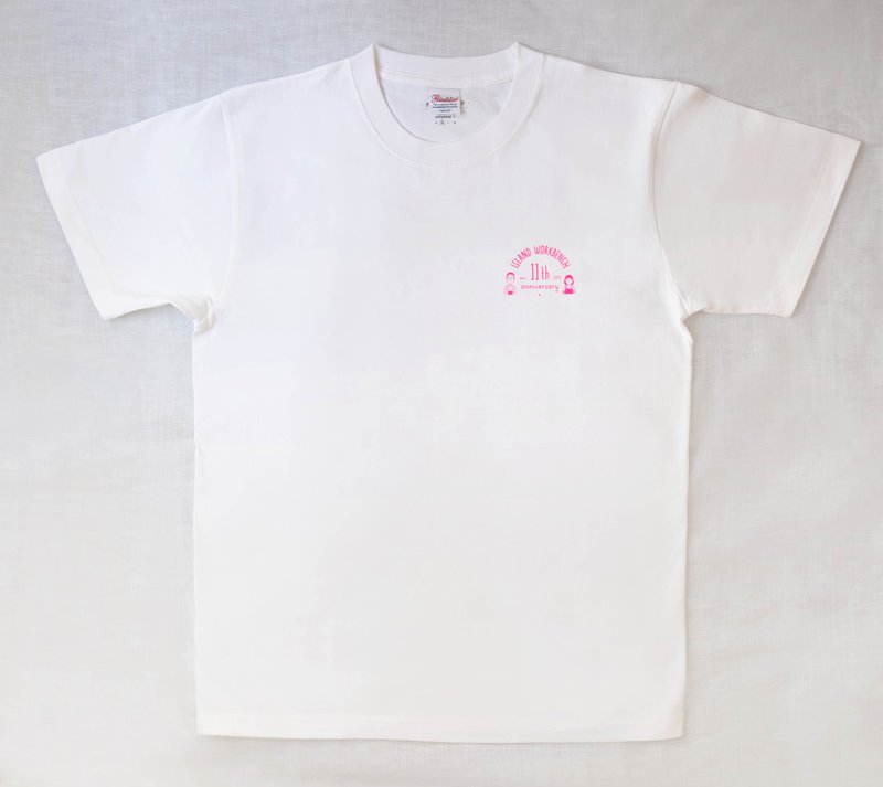 [Shimanakaboken] 11th anniversary printed T-shirt (white shirt with pink pattern printed on it) - เสื้อฮู้ด - ผ้าฝ้าย/ผ้าลินิน ขาว