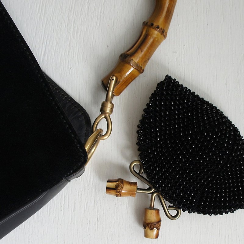 Ba-ba handmade Beads crochet coinpurse No.1281 - กระเป๋าเครื่องสำอาง - วัสดุอื่นๆ สีดำ