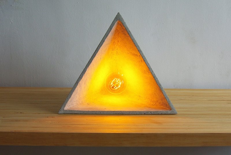 Triangular cone Cement situational table lamp - โคมไฟ - ปูน 