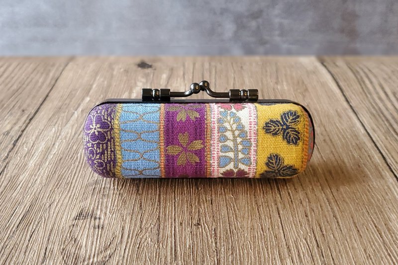 Gold Stamped Japanese Pattern Clasp Stamp Box | Lipstick Case | Japanese Fabric / Single Stamp Box - ตราปั๊ม/สแตมป์/หมึก - ผ้าฝ้าย/ผ้าลินิน หลากหลายสี