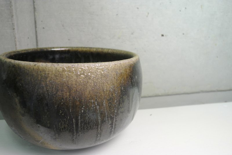 [稻禾] water side (large bowl) / firewood / hand made - ถ้วยชาม - ดินเผา 