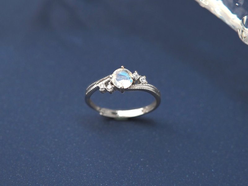 Moon Dance | Faceted Blue Moonstone | Natural Gemstone Ring - แหวนทั่วไป - เครื่องเพชรพลอย สีน้ำเงิน