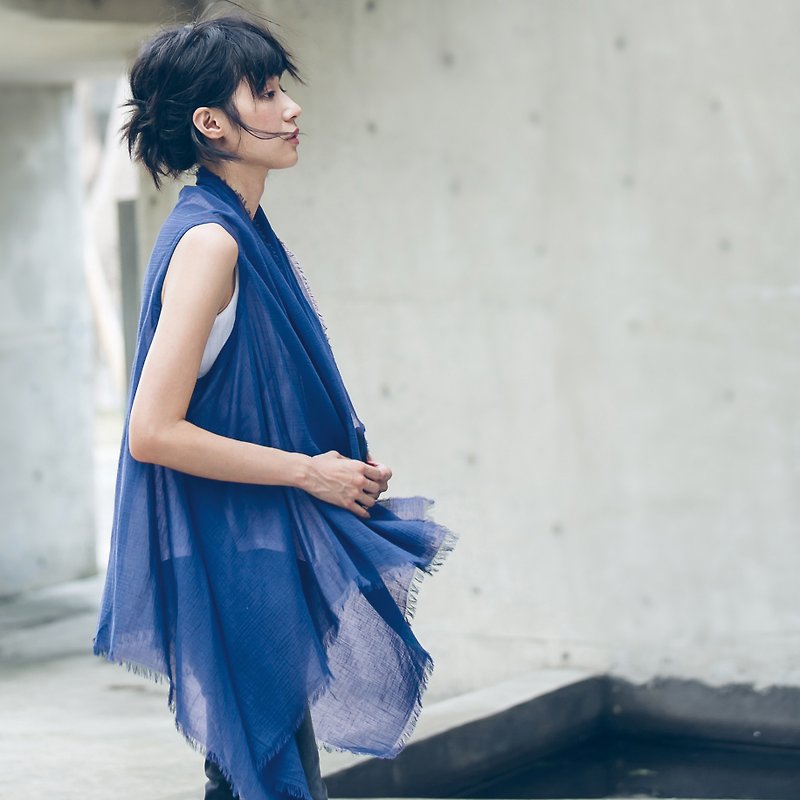 Multiwear kimono vest - Lavender blue - เสื้อกั๊กผู้หญิง - ผ้าฝ้าย/ผ้าลินิน สีน้ำเงิน