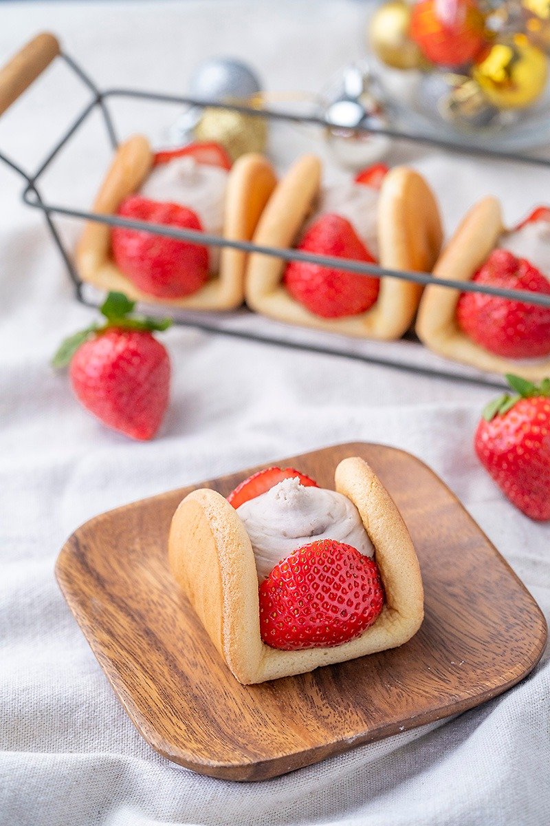 Ingot strawberry (10 in) - Cake & Desserts - Fresh Ingredients Pink
