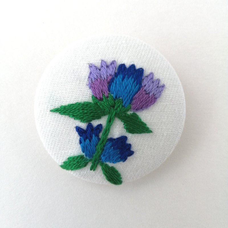 蝦夷竜胆の刺繍ブローチ　エゾリンドウ - 胸針 - 棉．麻 藍色