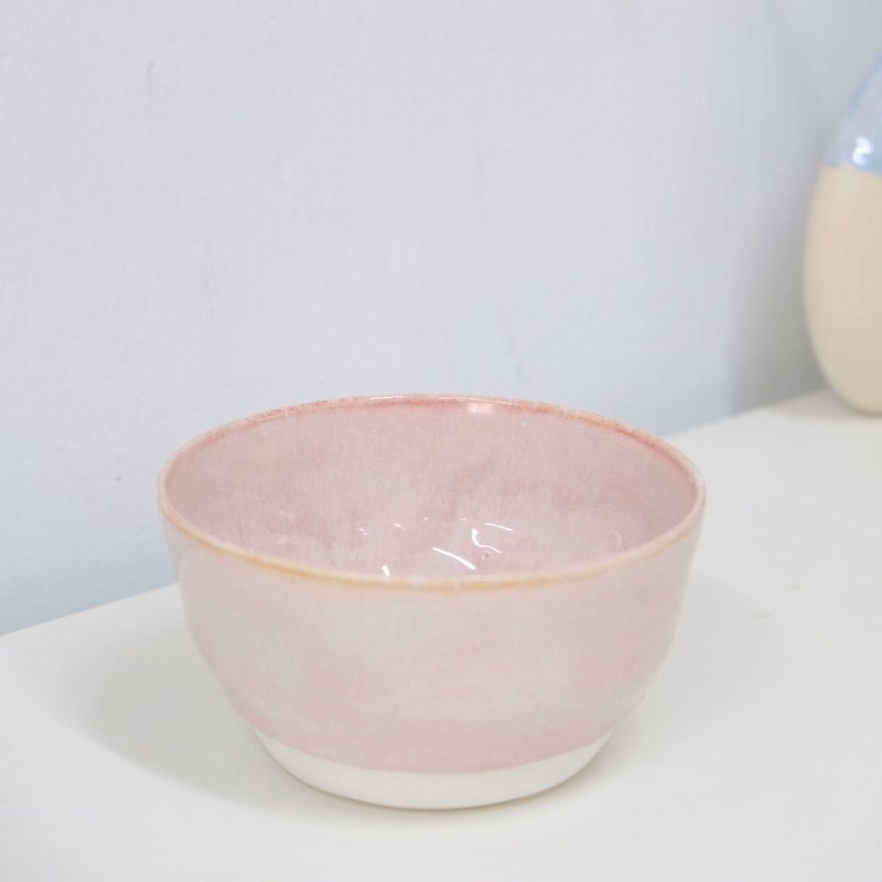 Sakura pink bowl - Bowls - Porcelain Pink