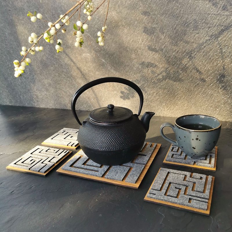 Square wood and felt coasters set of 4, handmade wooden tray for teapot