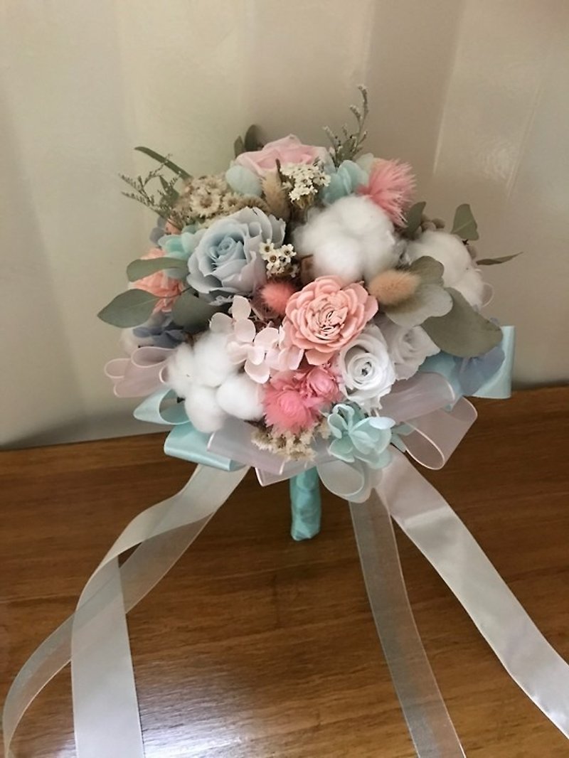 Customized bouquet NO.04*Quiet pink blue/immortal flower dried flower bouquets are formulated as wedding gifts