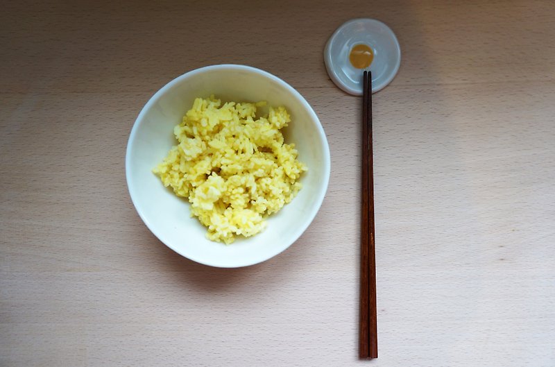 Poached egg chopstick holder set 4 pieces - ตะเกียบ - เครื่องลายคราม สีเหลือง