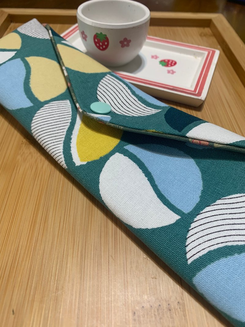 Wenqingfeng environmental protection pure cotton chopsticks bag~ Looking for lake green rustic Japanese trendy things to store handmade meals - กล่องเก็บของ - ผ้าฝ้าย/ผ้าลินิน สีเขียว