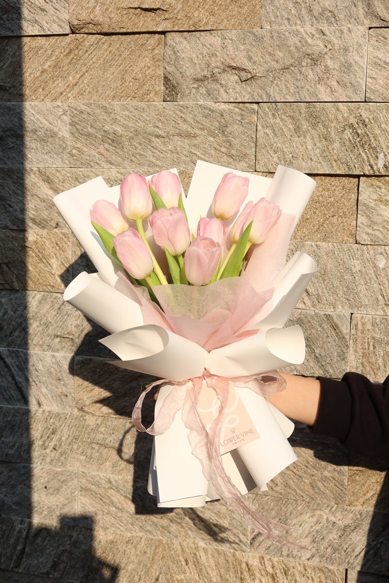 tulip flowers bouquet - ช่อดอกไม้แห้ง - พืช/ดอกไม้ สึชมพู