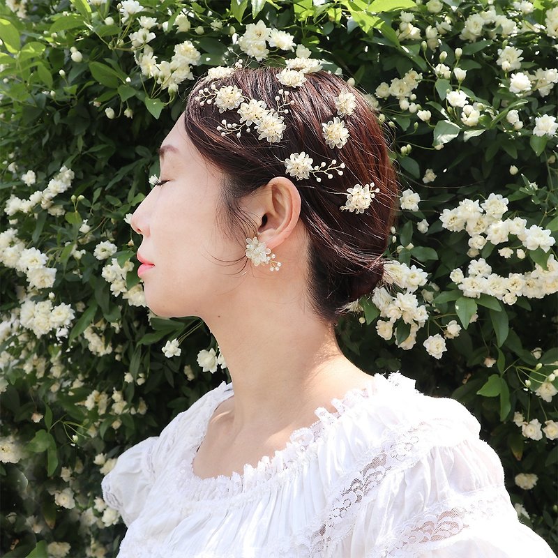 小花の髪飾りと耳飾り - 髮飾 - 其他材質 白色