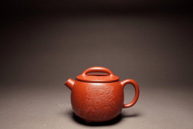 [Chaotian Palace] National treasure-level pottery carving master Cheng Gang Tao carved Huanglong Mountain Zhuni Dahongpao 220cc - Teapots & Teacups - Pottery Red