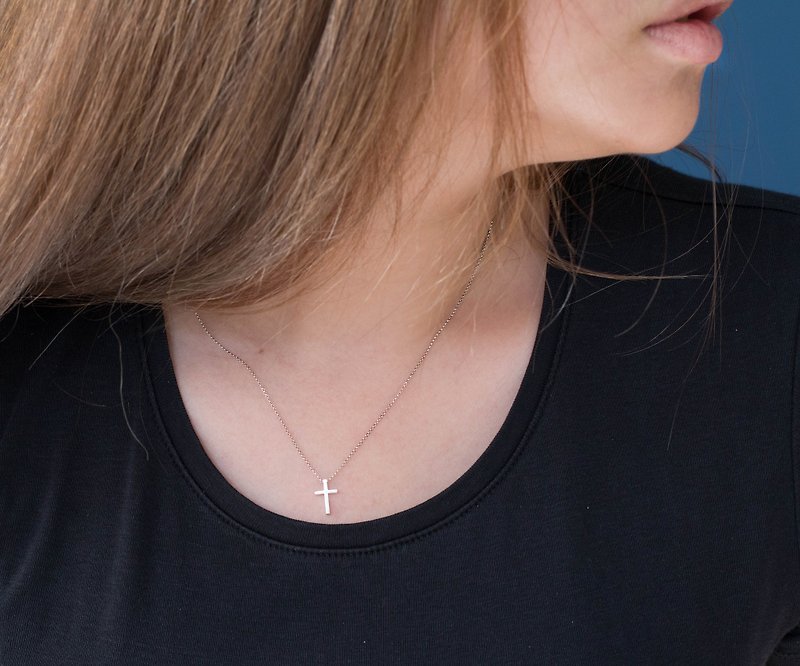 ::Simple Cross::925 Silver Clavicle Chain\ Repairable Store - Collar Necklaces - Sterling Silver White