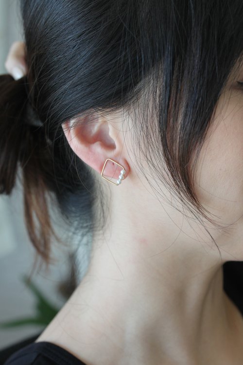 One N Only Jewelry 【母親節禮物】鑽型水晶珍珠無痛14K注金無痛耳夾耳環