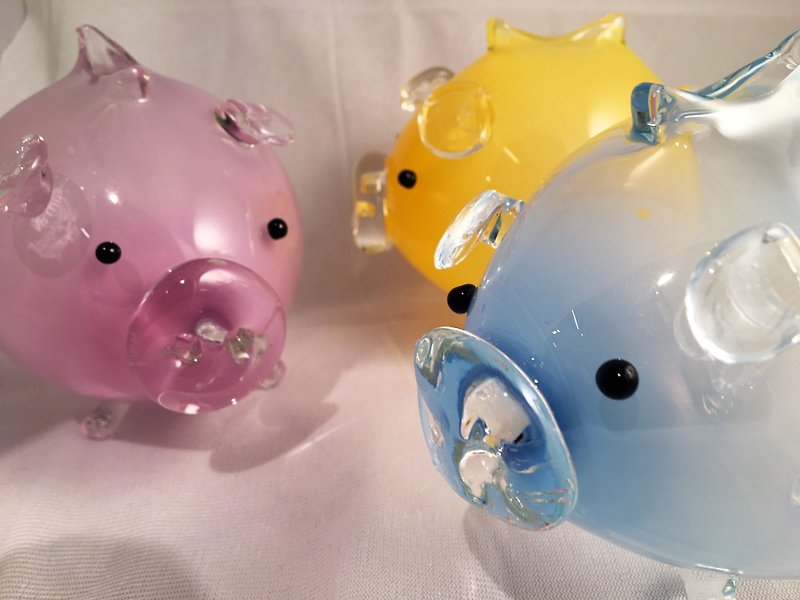 Glass piggy bank | Handmade by the glass workshop