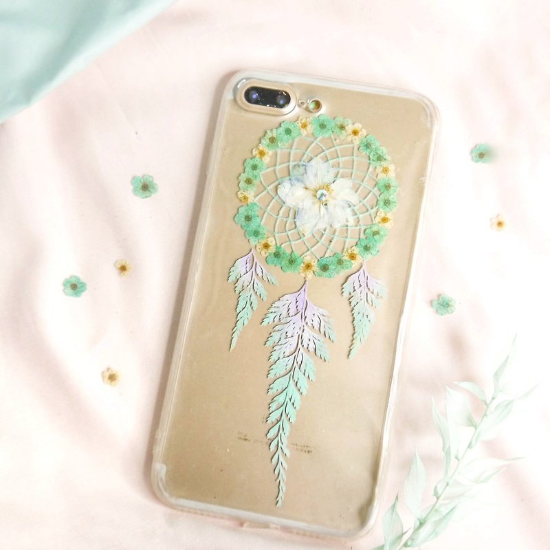 Pressed Flower Dreamcatcher Phone Case | Mint Green & Off-White - เคส/ซองมือถือ - พืช/ดอกไม้ สีน้ำเงิน