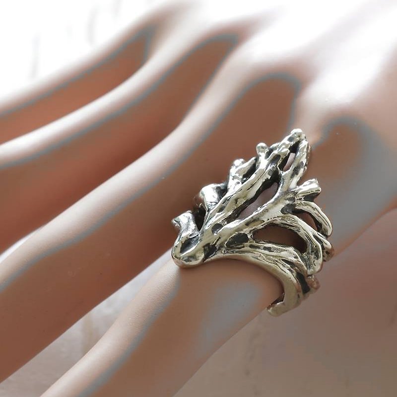 Silver witch ring Geometric Shield Melted metal Deformed Steampunk Gothic root - General Rings - Other Metals Silver