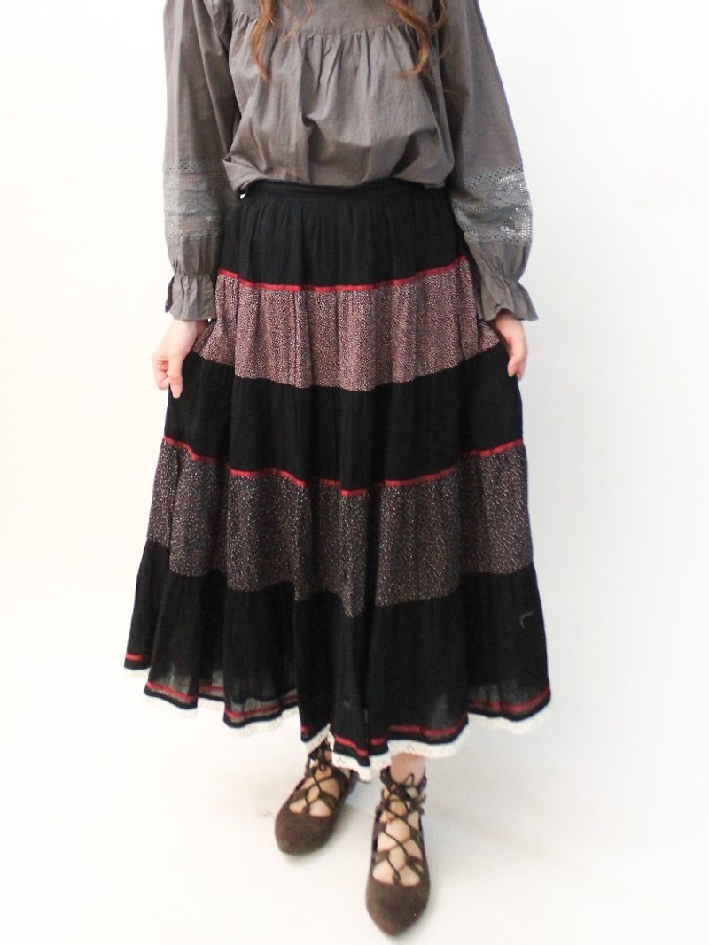 復古春夏歐洲典雅小碎花點點拼接黑色古著長裙Vintage Skirt - 裙子/長裙 - 聚酯纖維 黑色