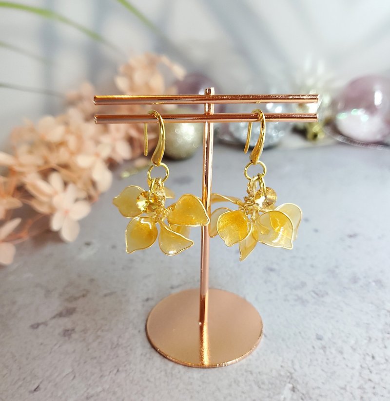 Crystal Flower Resin Earrings French Caramel Petals