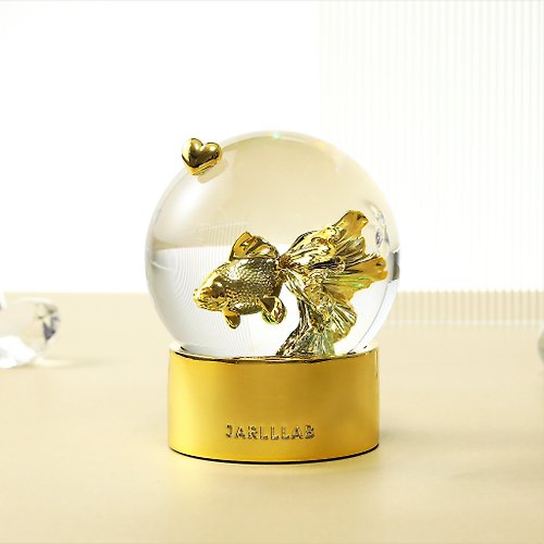 JARLL 讚爾藝術 金魚(電鍍金) 水晶球 上蓋愛心金 底座圓形金