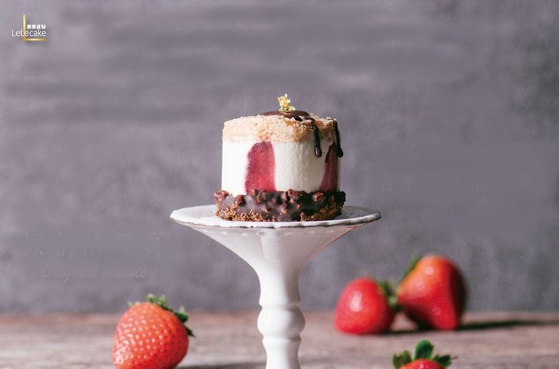 【樂樂甜點】草莓脆皮提拉米蘇(9入/盒)1盒 - 蛋糕/甜點 - 其他材質 